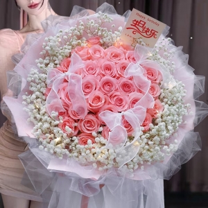 心的陪伴-33朵粉玫瑰，丝带蝴蝶结搭配